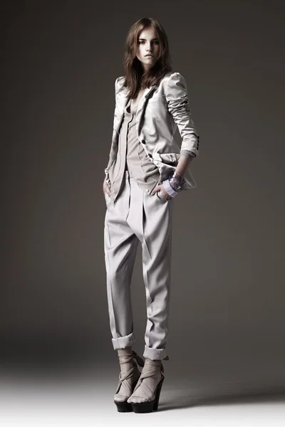 Look 10